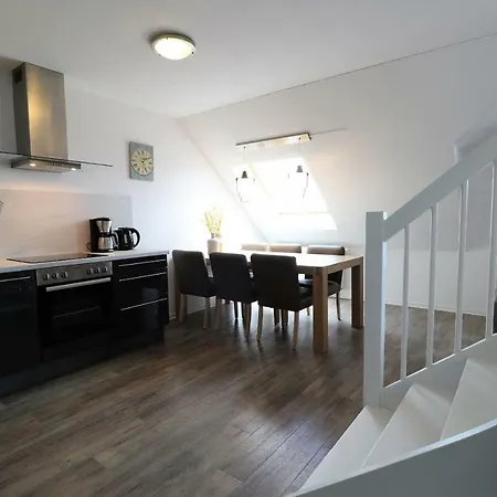 Apartment Penthouse Aan De Skipiste Bij 13 *